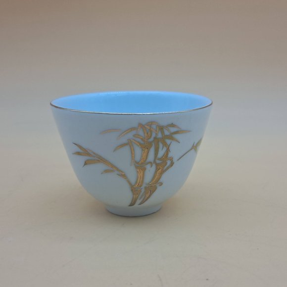 Set of Four White & Gold This is a set of 4 white cups for Tea Cups New Vintage - Picture 4 of 10